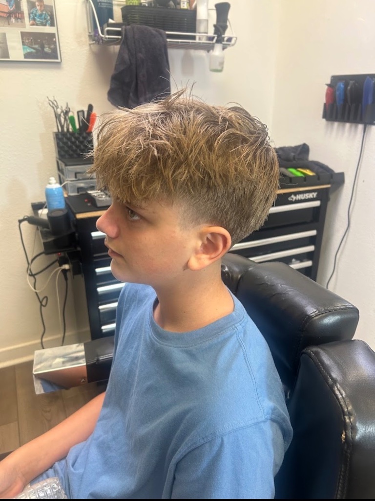 Textured scissor cut